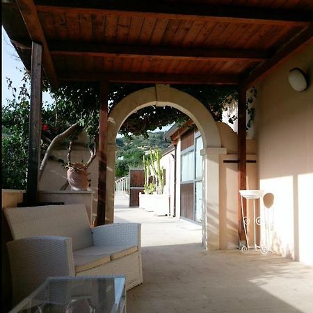 Agriturismo La Fiumara Noto Exterior foto